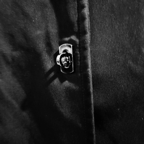 Anne Klein Black Long Coat Bendable Metal Closure Buttons Women's Petite Large - Picture 5 of 9